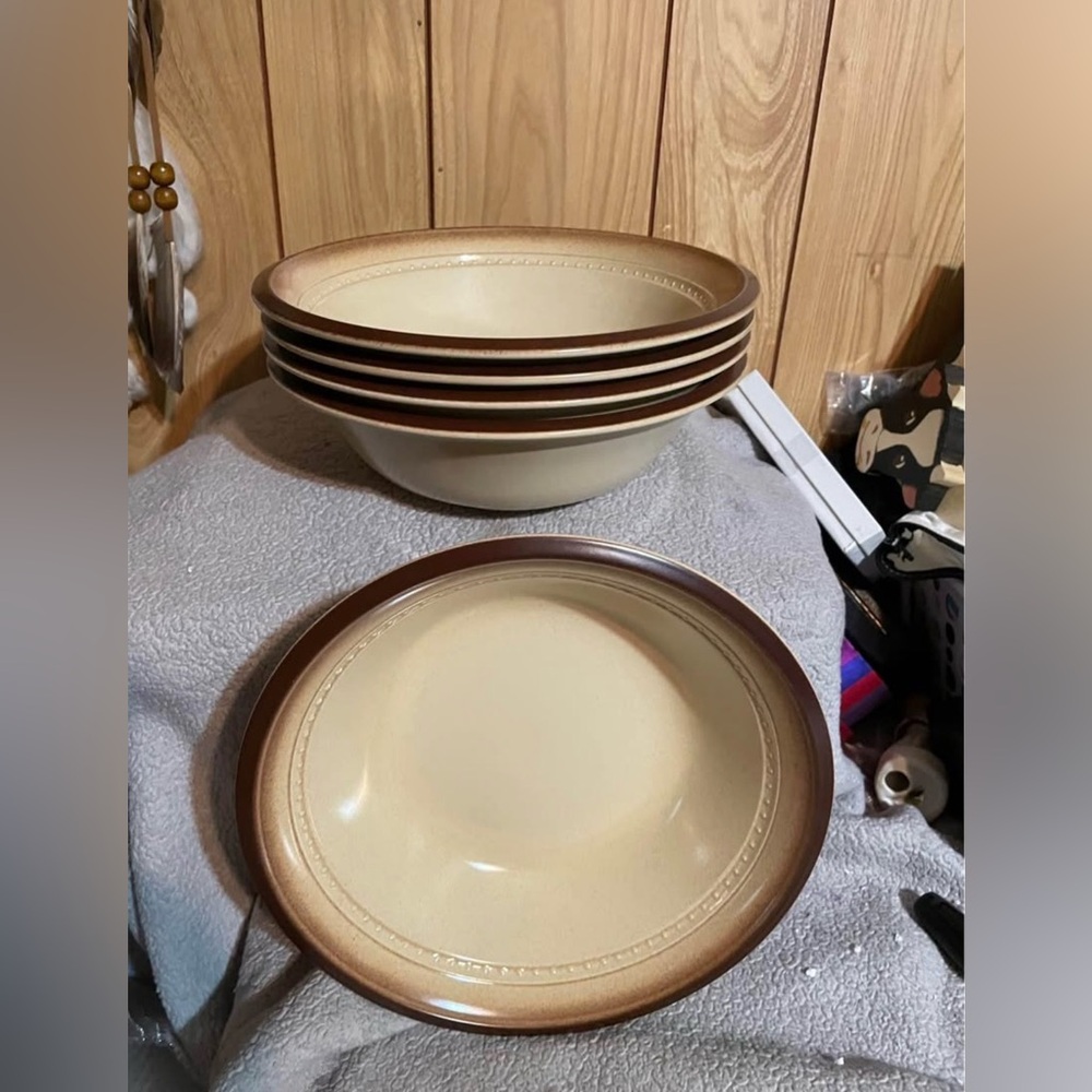 Arita  Brown and Cream Serving Bowl Set